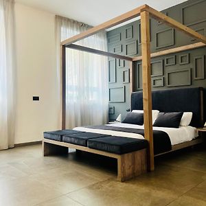 La Chambre Milano Guest House